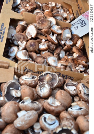 Farmer's Market Mushrooms Farmer's Market Mushrooms 32138487