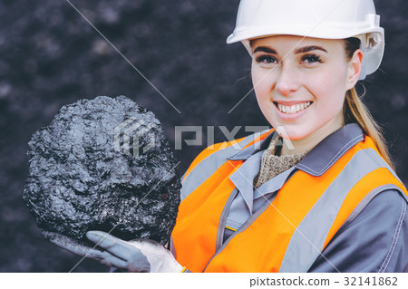 coal mining worker 32141862