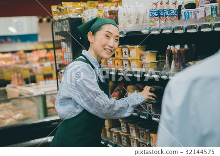 super, supermarket, super market 32144575