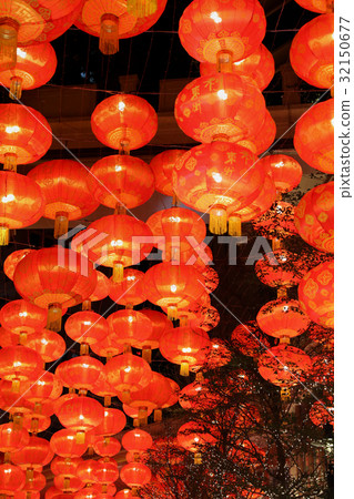 Red lamp hanging on ceiling 32150677