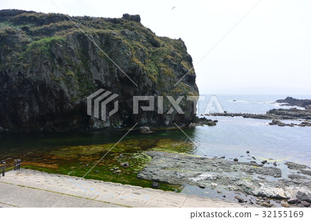 “Tobishima Beach”位於偏遠的島嶼上 “Tobishima Beach”位於偏遠的島嶼上 32155169