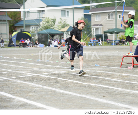 Athletic meeting (scuffling goal scene) 32157296