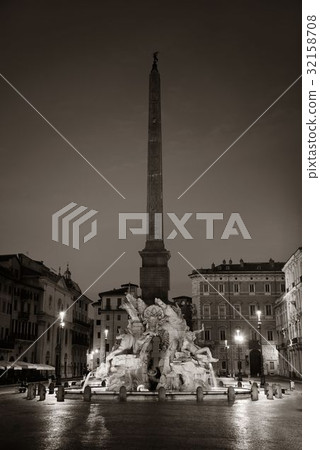 Piazza Navona 32158708
