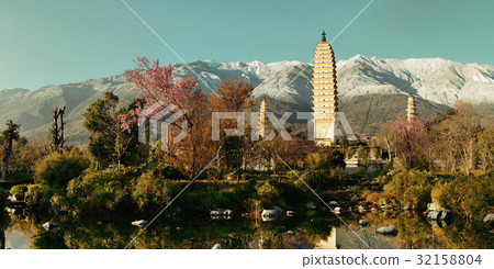 Dali pagoda 32158804