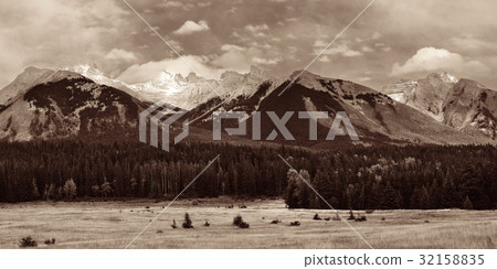 Banff National Park 32158835