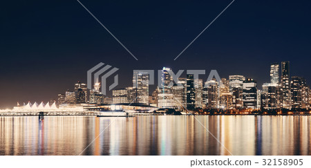 Vancouver at night 32158905