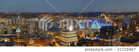 Vancouver rooftop view 32158907