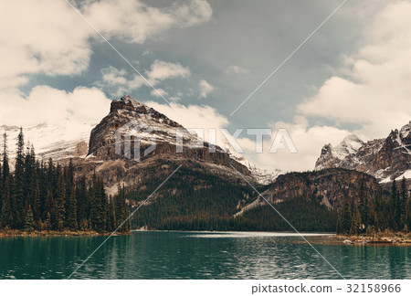 Yoho National Park panorama 32158966