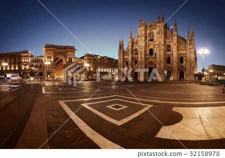 Milan Cathedral Square night 32158978