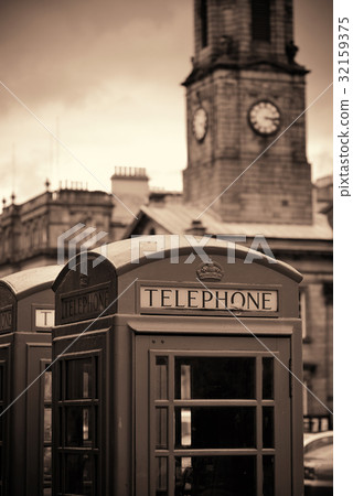 Edinburgh city street 32159375