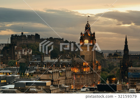 Edinburgh night 32159379