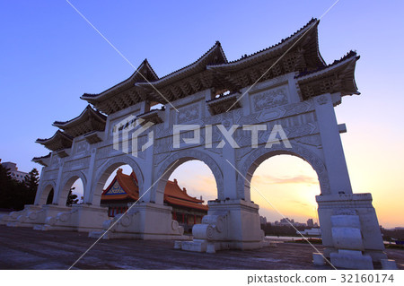 Taipei City 32160174