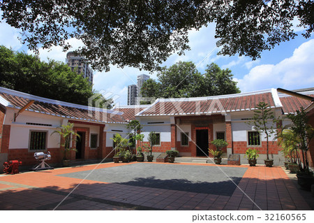 North of Taiwan 32160565