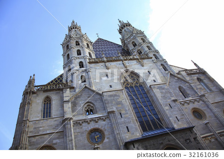 Austria Austria 32161036