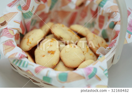 Cookies (Baked confectionary snacks Dried fruits Western confectionery Dessert Confectionery biscuits Fruit drying) 32168482