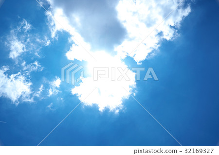 太陽和雲（七月） 32169327