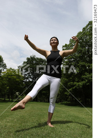 巴雷頓瑜伽 32169473