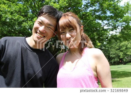 情侶運動 32169849