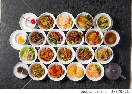 Chinese cuisine Delicious Chinese food group photo 32170778