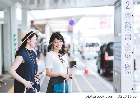 女孩之旅機場巴士站 32171516