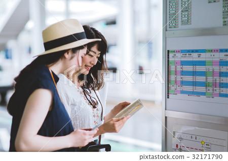 女孩之旅機場巴士站 32171790