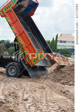 Land transporter to reclaim land to prepare the co Land transporter to reclaim land to prepare the co 32172093