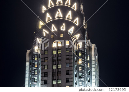 Grand Central Terminal facade from Park Avenue 32172695