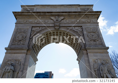 Arch in Washington Square  32173145