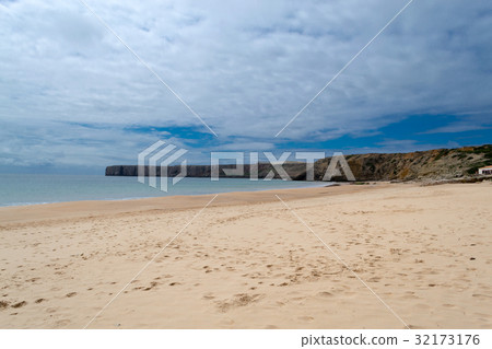 Beach in Sagres 32173176