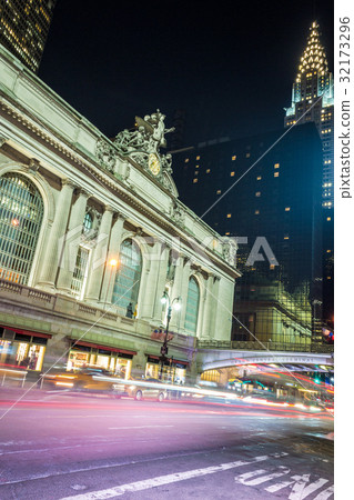 Grand Central Terminal facade from Park Avenue 32173296