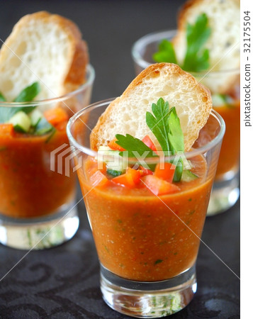 Gas pasteo hors d'oeuvre black background 32175504