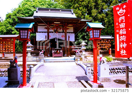 Kadota Inari Shrine (Japan's Three Major Edge Cut Inarage) Worship Hall (Ashikaga City, Tochigi Prefecture) 32175875
