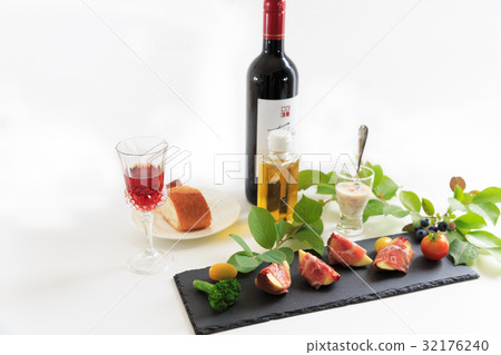 簡單時尚的無花果和火腿開胃小菜品種：Toyomi Hime 32176240