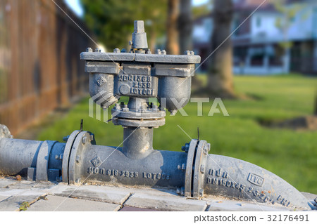 Valve on the pipeline. Valve on the pipeline. 32176491