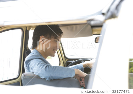 汽車生活經典車 32177471