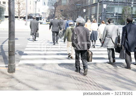 勞動人民 32178101