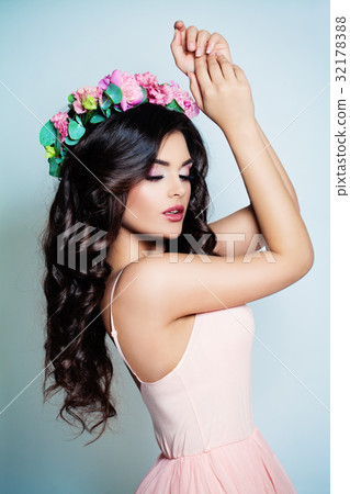 Glamorous Woman wearing Pink Dress 32178388