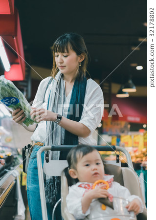 supermarket, shopping, super market 32178802