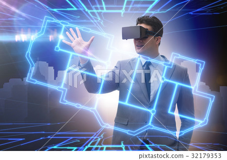 Architect modelling floor plan with vr glasses 32179353