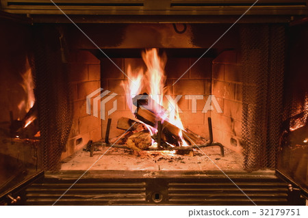 fireplace 32179751