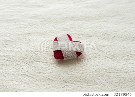Bandaged heart, damage, anxiety, loneliness, image 32179845