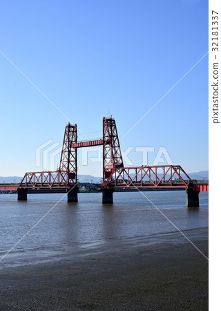 Chikugo River rising bridge 32181337
