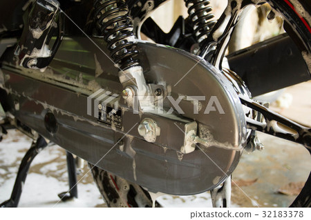 washing a motorcycle wheel by hand washing a motorcycle wheel by hand 32183378