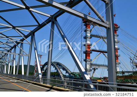Amakusa Gosei Bridge 1號橋（天文橋）和新天文橋（臨時名稱）正在建設中的風景 32184751
