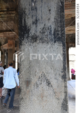 Angkor Wat remains 32185454