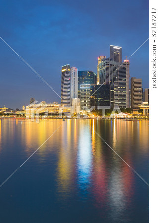 Night blue twilight Singapore city office building Night blue twilight Singapore city office building 32187212