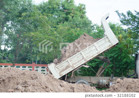 Dump truck to soil to improve the soil. For constr Dump truck to soil to improve the soil. For constr 32188102