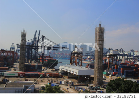 Containers in Hong Kong Kwai Chung Containers in Hong Kong Kwai Chung 32188751