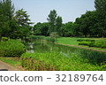 Parks and ponds 32189764