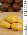Salacca zalacca 32192055